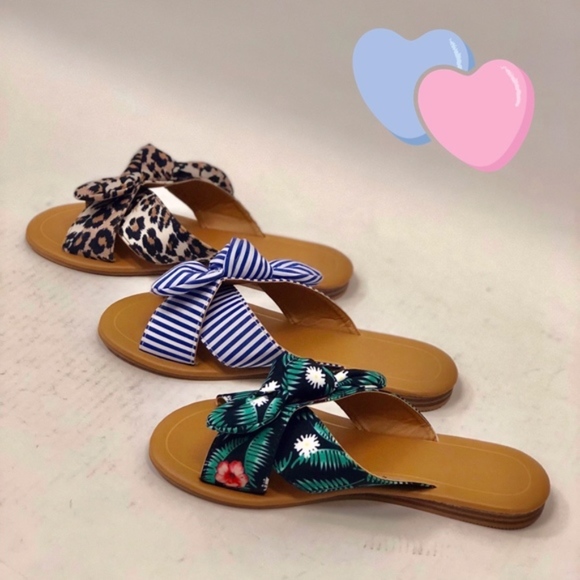 JAXXY Leopard Print slip on sandals   - Picture 2 of 4